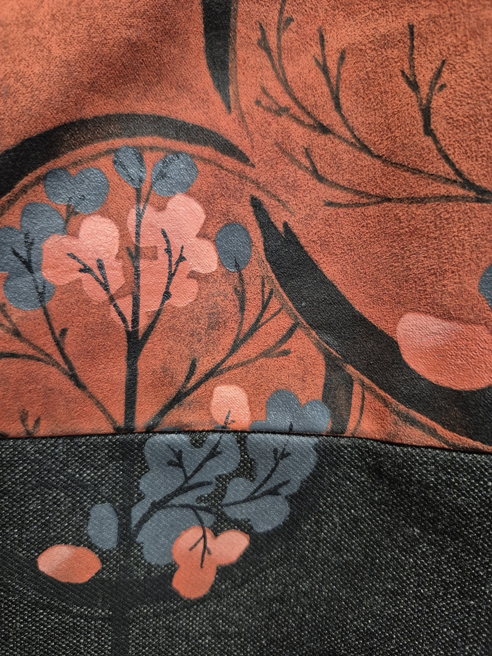 Jaks Stylish Red Floral Tote Bag with Black Accents Vegan Friendly Design - Picture 17 of 17
